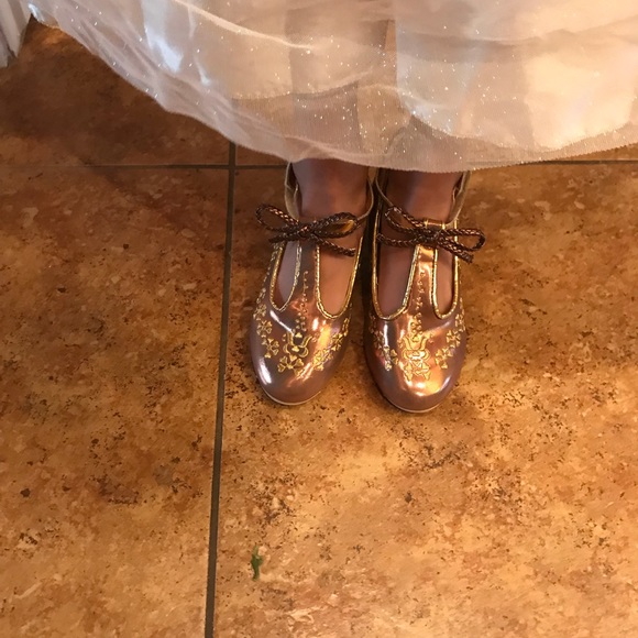 Princess Elena dress and shoes - Picture 4 of 7